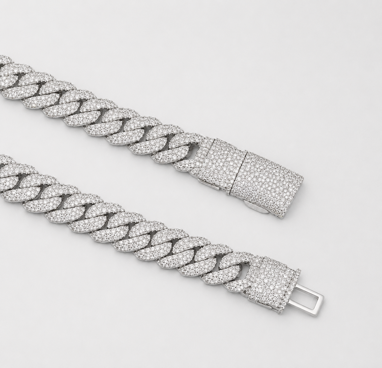 12MM VVS1 MOSAIC SETTING CUBAN – WHITE GOLD