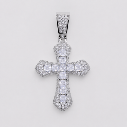 SQUARE CUT/PAVÉ SETTING CROSS PENDANT (WHITE GOLD)